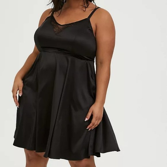 NWT Torrid - Black Satin and Lace Skater Dress 2XL - Picture 1 of 5